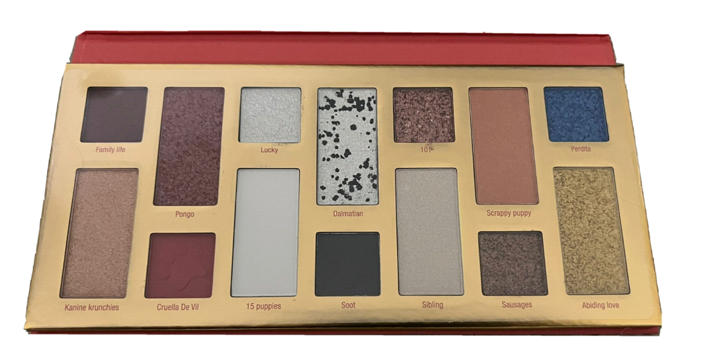 Essence Disney Classics Patch Silky Eyeshadow Lidschatten Palette 16,8g (297,62 €/kg)